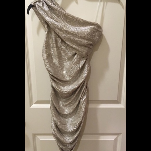 🌸GORGEOUS VENUS DRESS🌸 - Picture 3 of 3